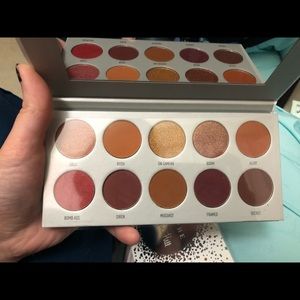 Eyeshadow pallet